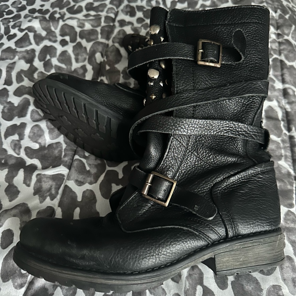 Steve Madden Banditt S, gently worn sz 6